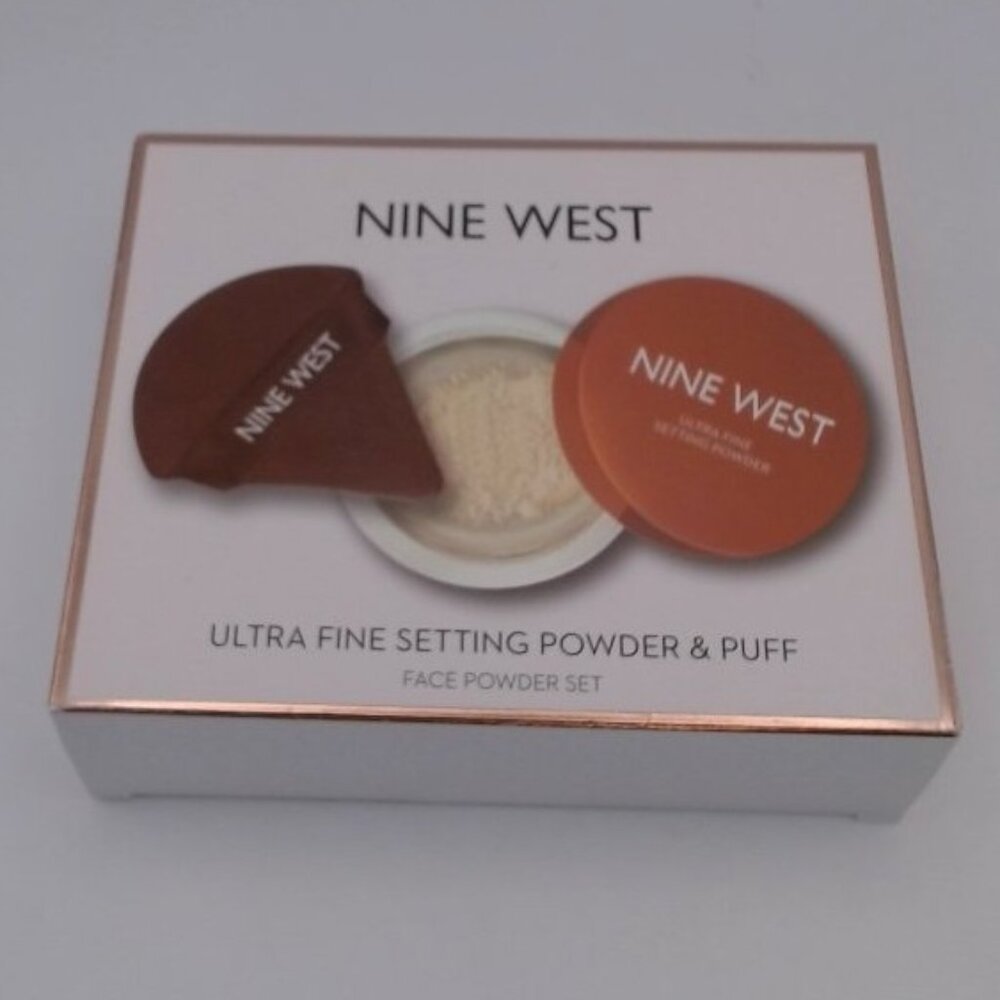 Nine West Ultra Fine Setting Powder & Puff Face Powder Set‎ BNIB